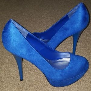Blue sueded heels NEVER WORN